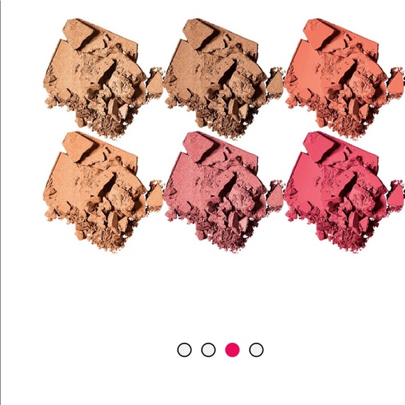 Barely used Cali Kissed smashbox highlight palette - Picture 7 of 8